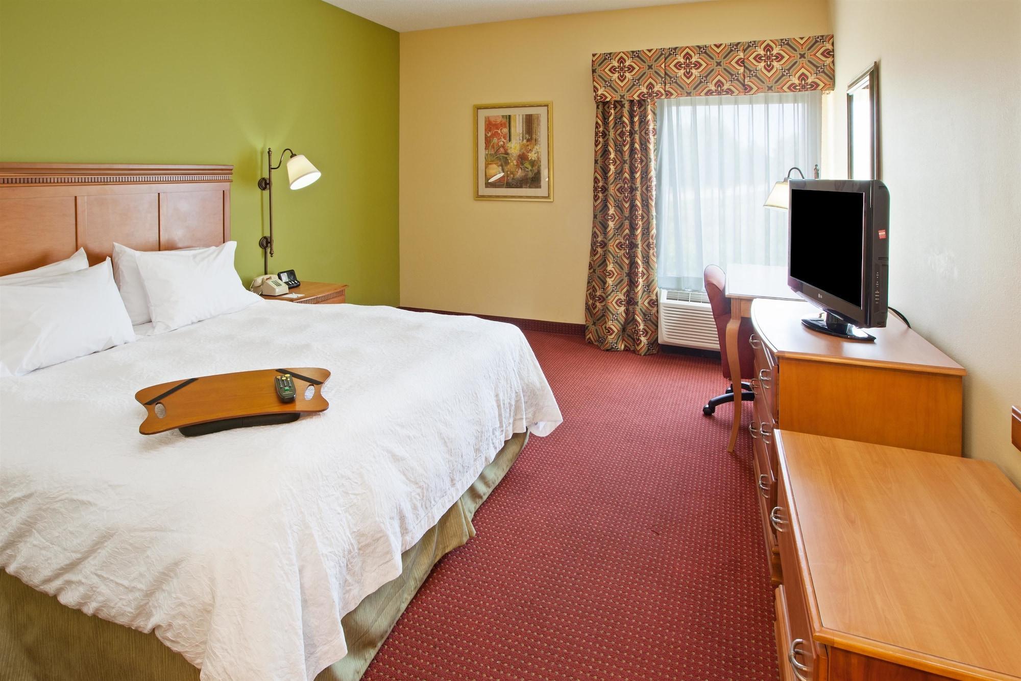 Hampton 3*