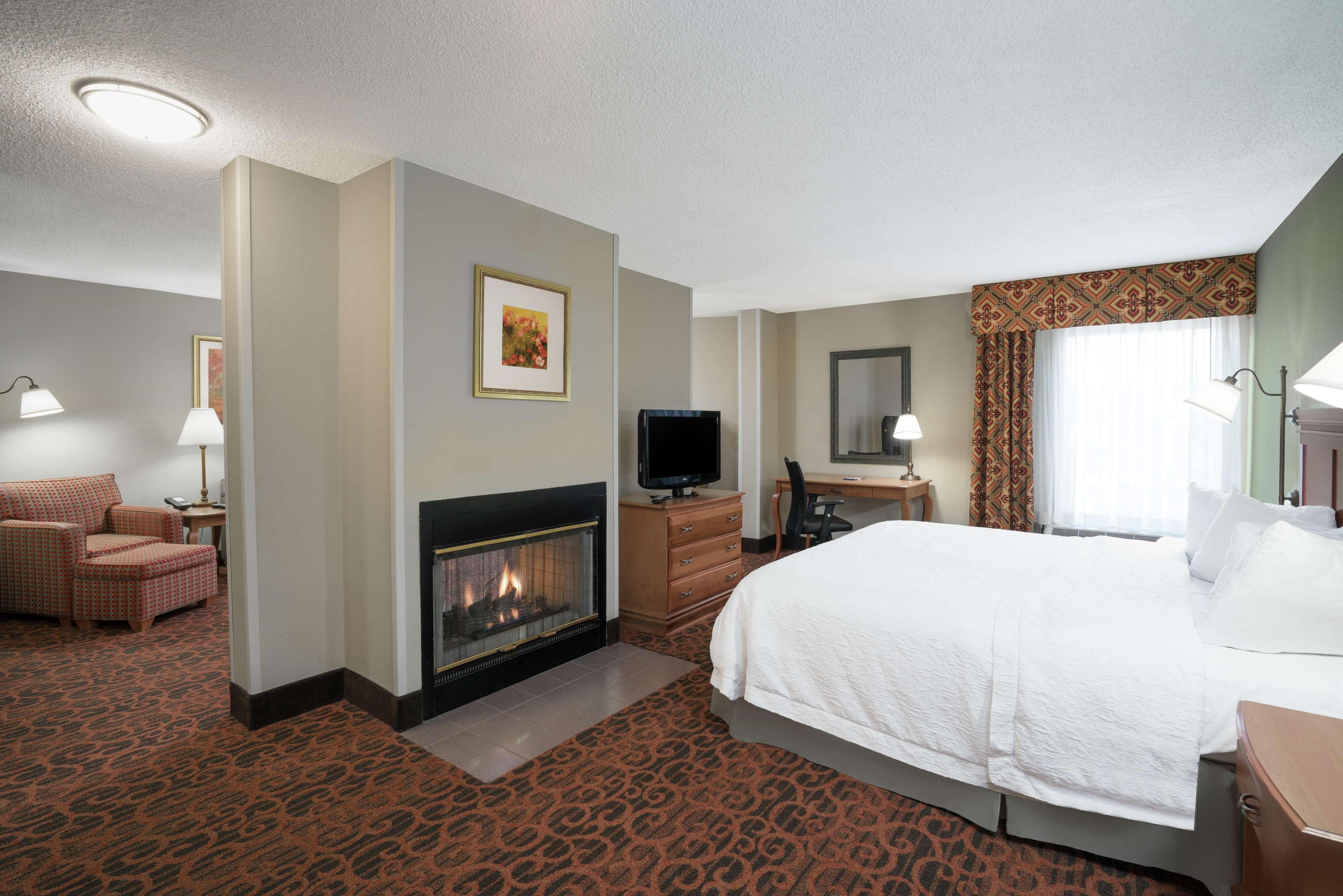 Hampton 3*