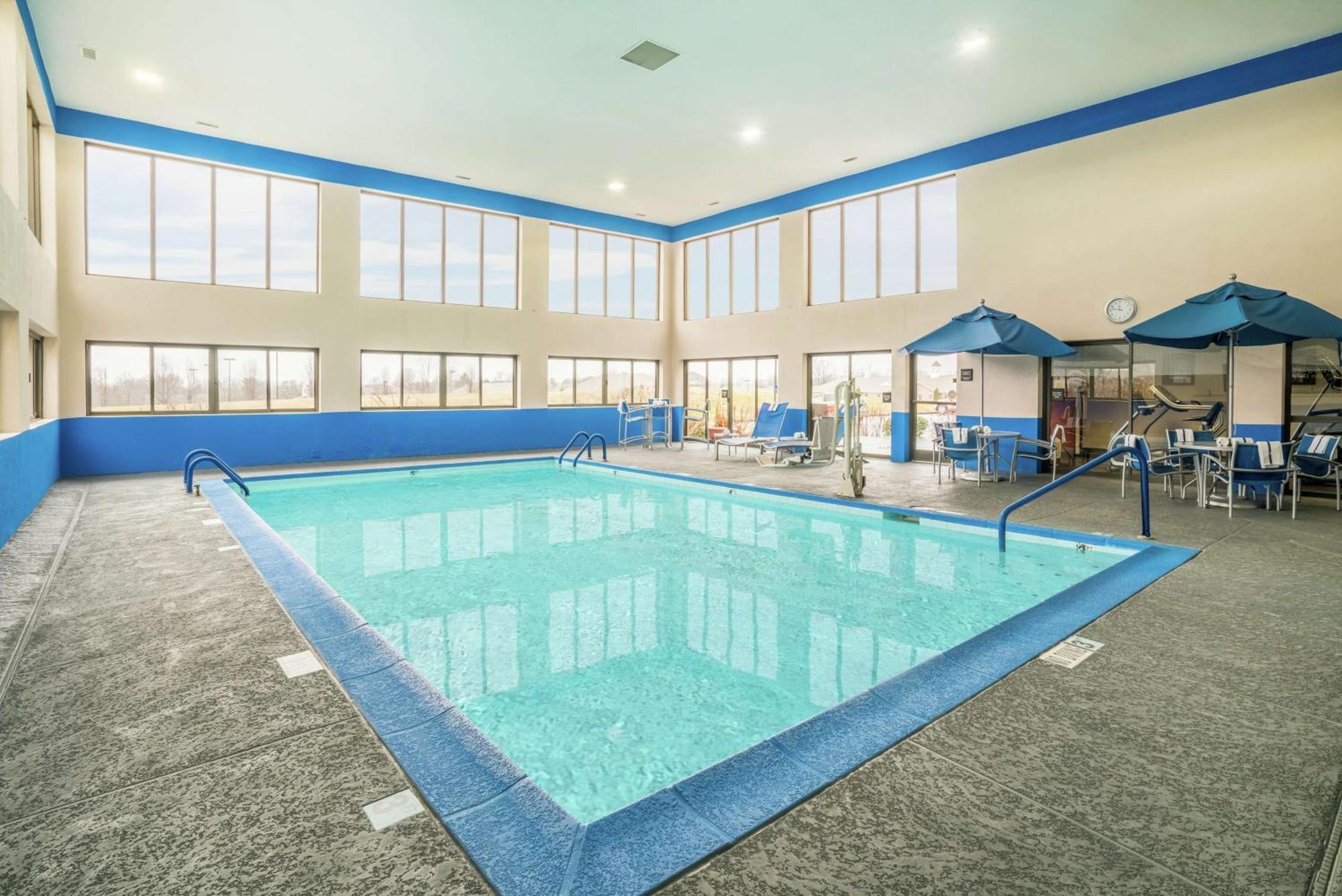 Hotel Hampton 3*