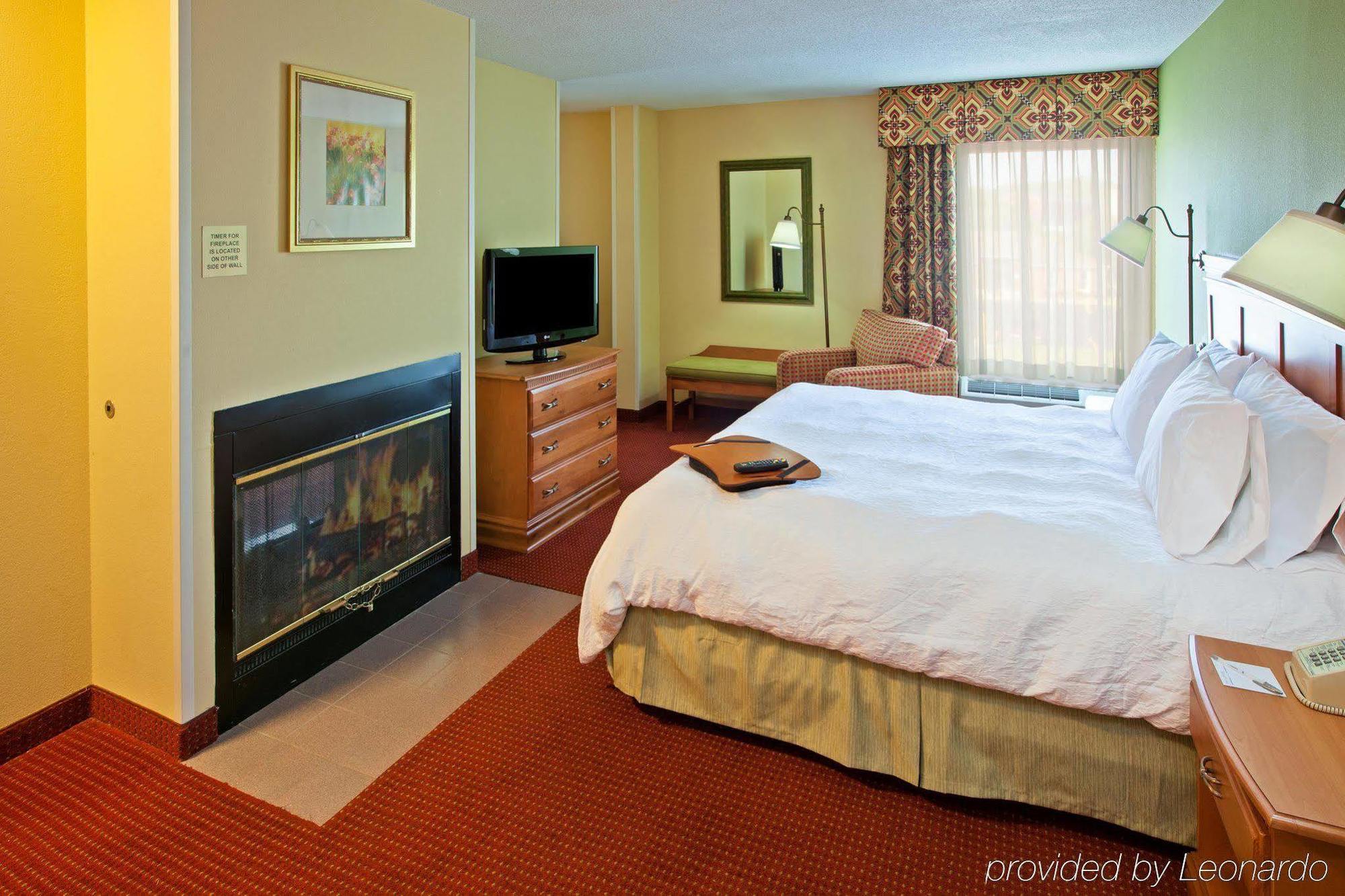Hampton 3*